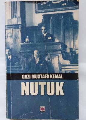 Mustafa Kemal in Yakasındaki Rozet